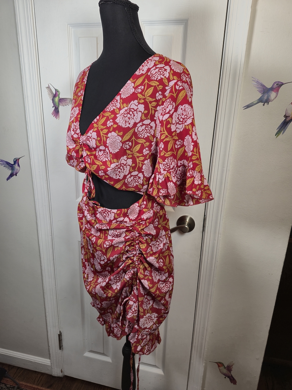 PrettyLittleThing Floral Cutout V-Neck Ruched Mini Dress Burgundy Pink Size 14 - Picture 4 of 6